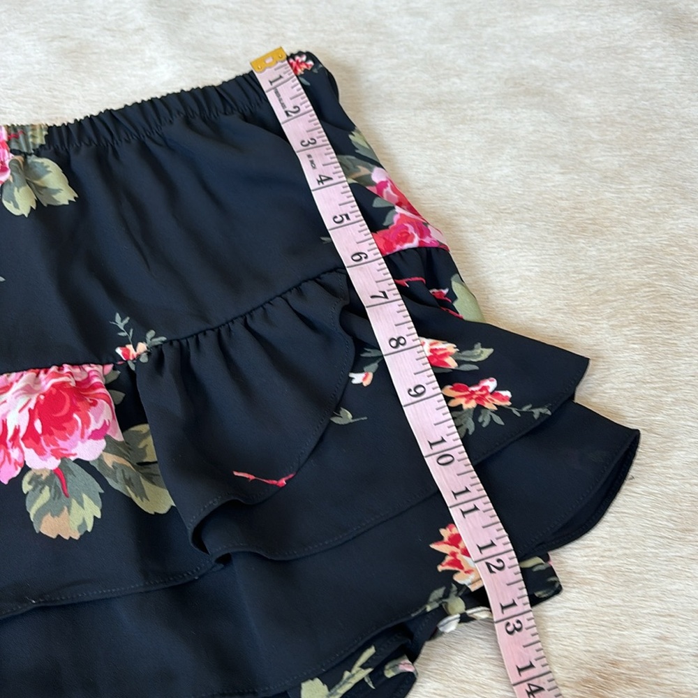 EXPRESS Floral Short Ruffled Mini Skirt - Picture 6 of 6